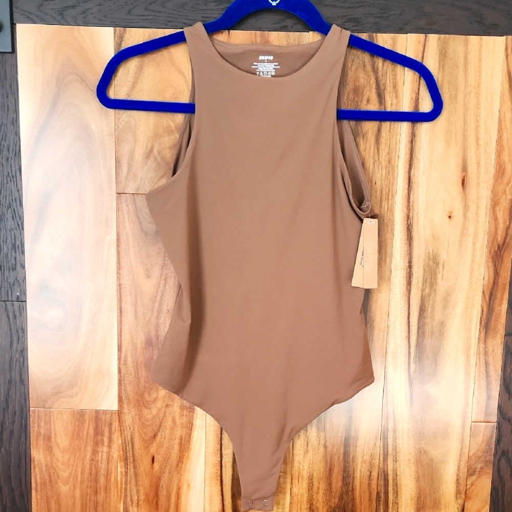 SKIMS Bodysuit- Jasper